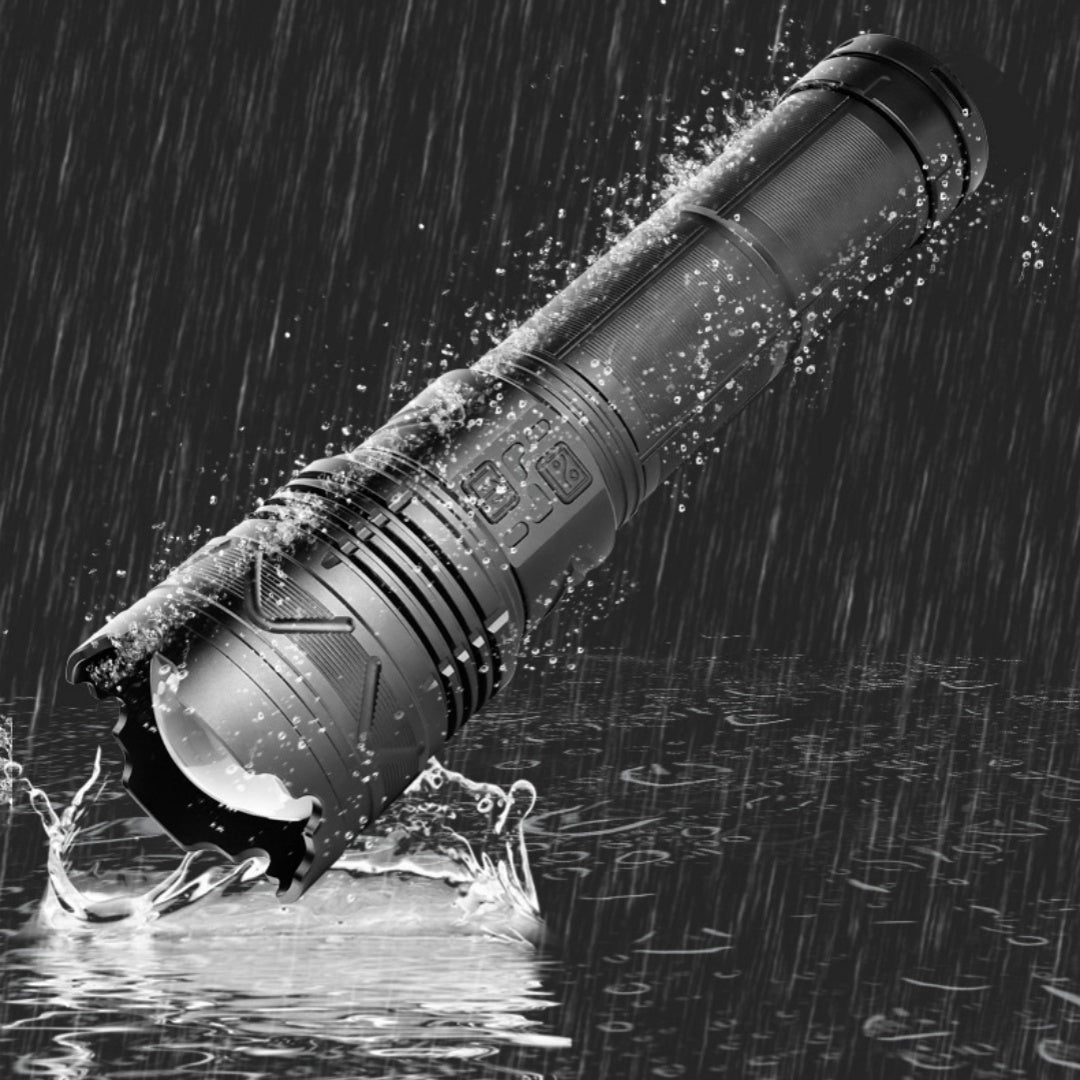 Outdoor Zoom Strong Light Flashlight